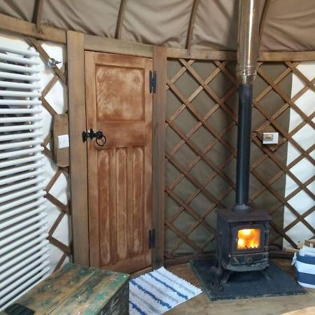 Bembridge Harbour Yurt - Log Burner - Wifi Villa Dış mekan fotoğraf