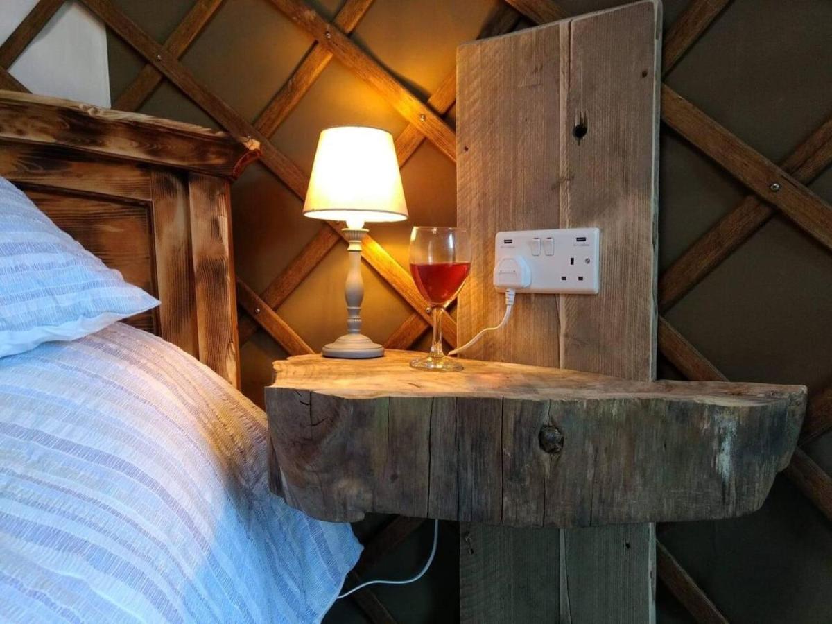 Bembridge Harbour Yurt - Log Burner - Wifi Villa Dış mekan fotoğraf