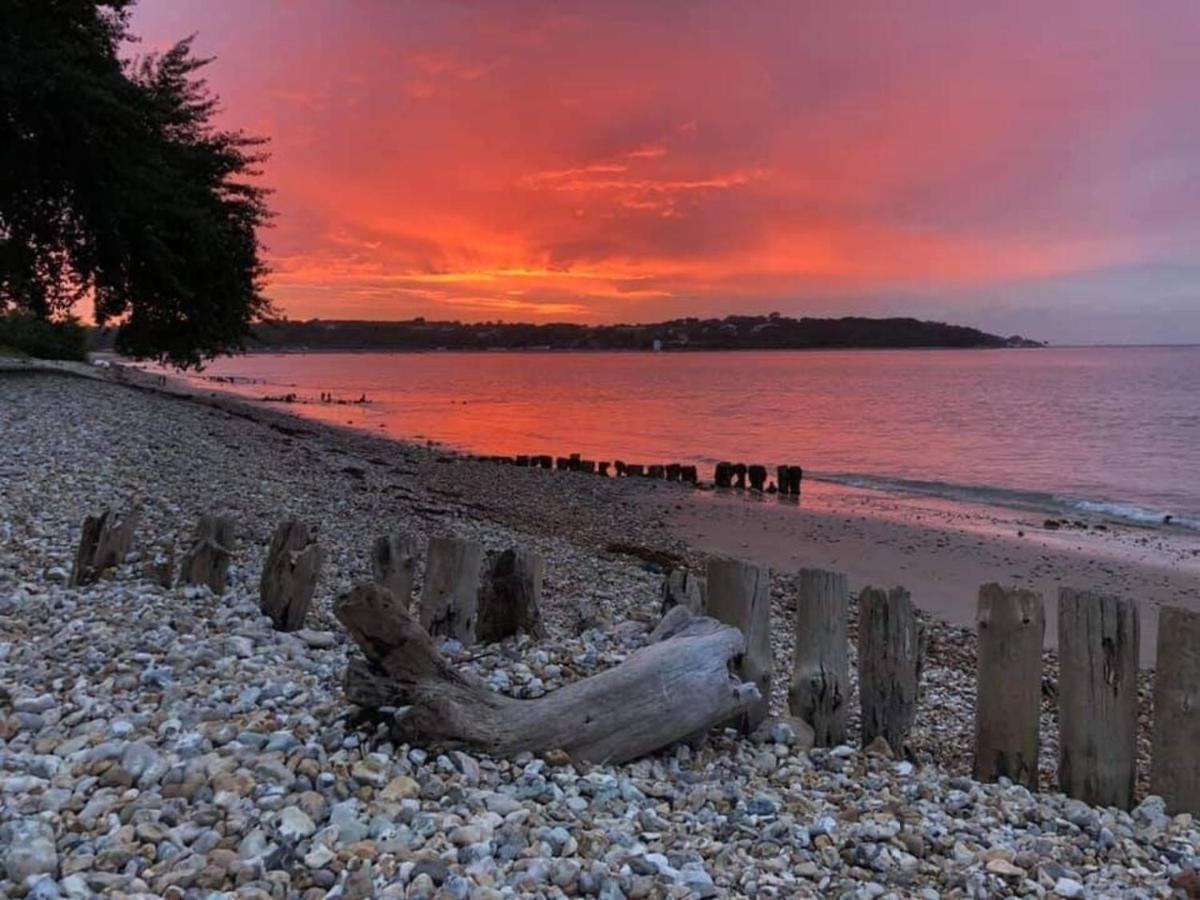 Bembridge Harbour Yurt - Log Burner - Wifi Villa Dış mekan fotoğraf